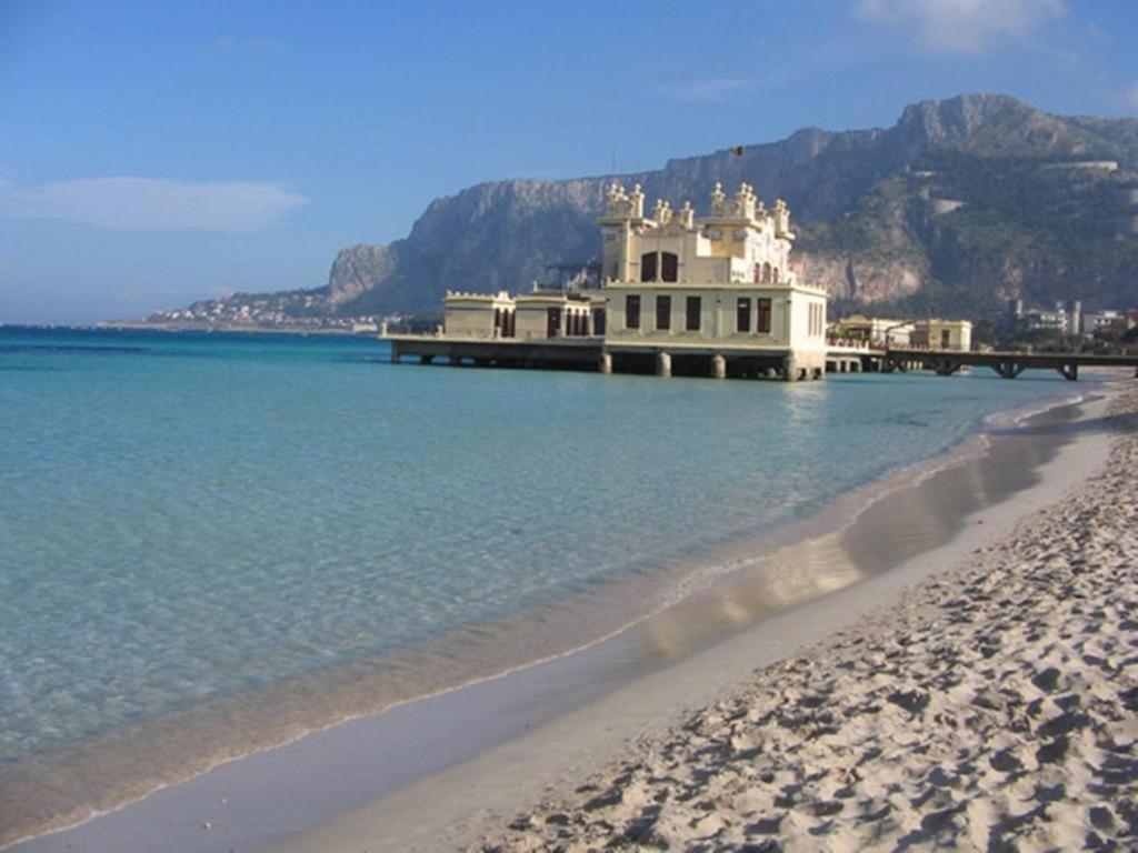 Ferienwohnung La Stanza Vicino Al Mare , Una Camera Da Letto E Bagno Con Balcone Vista Mare Balestrate Exterior foto
