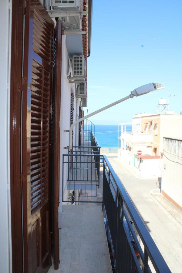 Ferienwohnung La Stanza Vicino Al Mare , Una Camera Da Letto E Bagno Con Balcone Vista Mare Balestrate Exterior foto